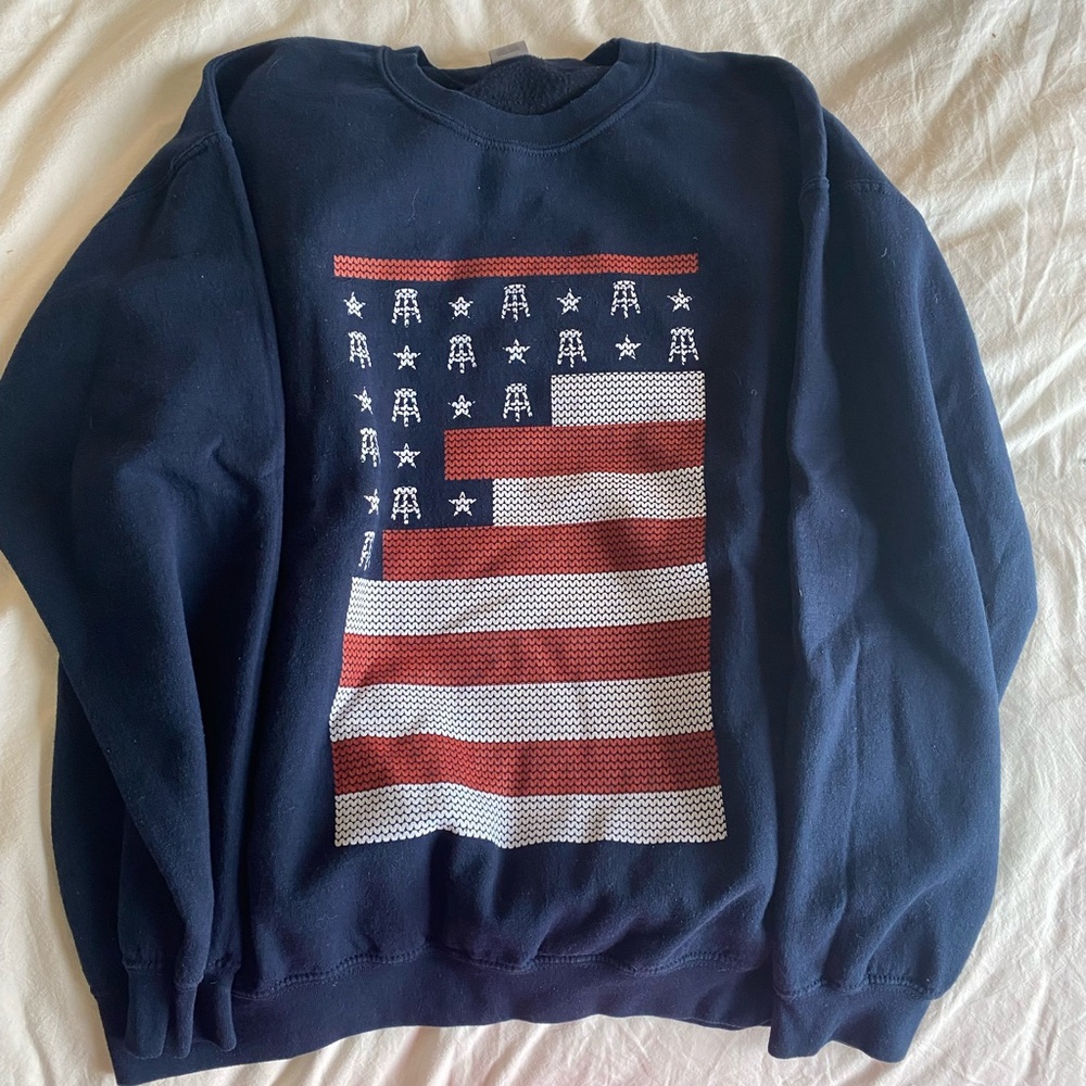Men’s Medium Barstool America Crewneck GUC